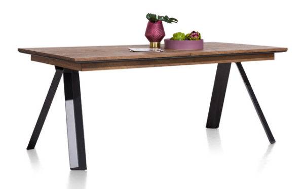 Janella eetkamertafel vast